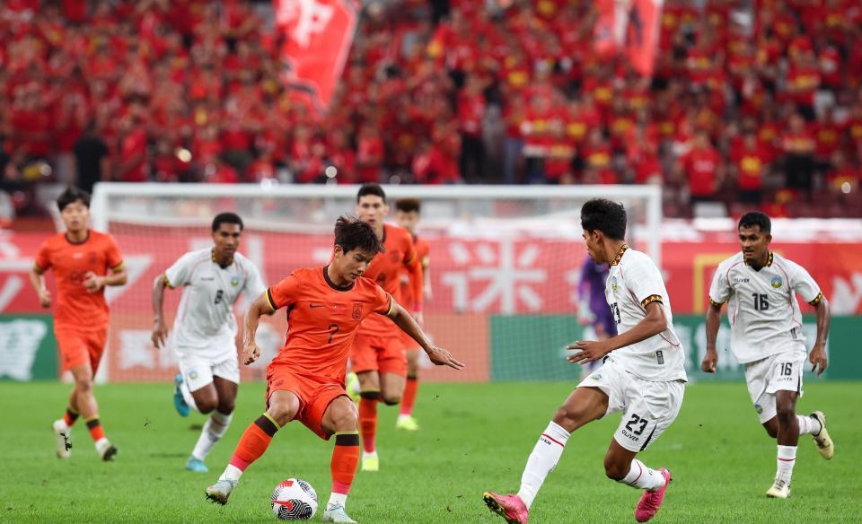 中甲太水？21岁本土金靴4度失良机 单刀+空门不进 王钰栋失望扭头